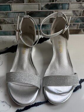 Silver metallic Size 6 low wedge summer sandals.